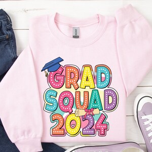 Célébrez la réussite des diplômés 2024, Grad Squad 2024, l'obtention du diplôme 2024, promotion 2024 PNG, l'obtention du diplôme PNG, téléchargement numérique, sublimation