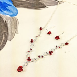 Red rose necklace and earrings store