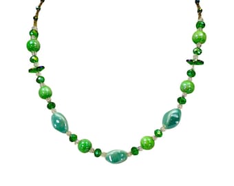Collana di perline di vetro verde e ceramica nei colori verde chiaro e verde scuro, collana alla moda da 17,5"