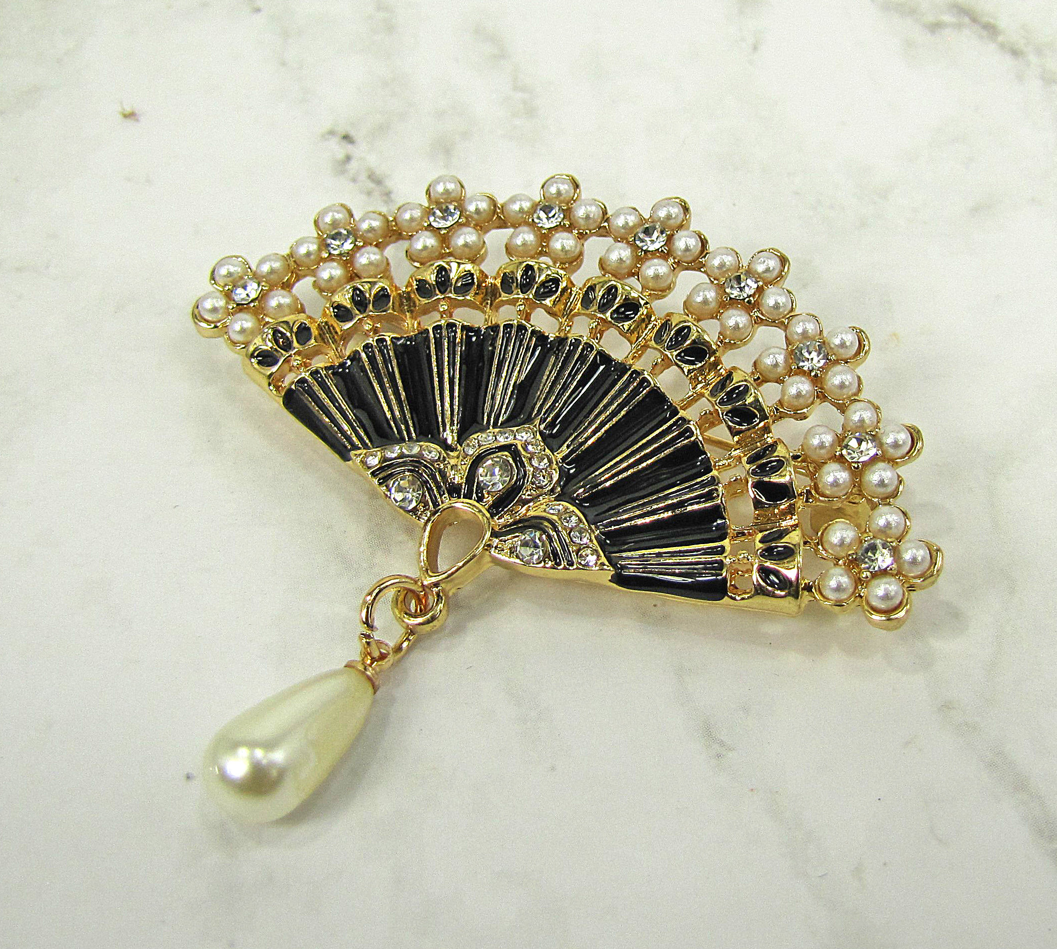 Vintage Black Pearl Brooch - Etsy