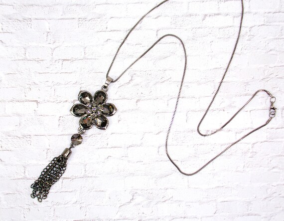 【TATIANA】Rough Flower Cubic Chips Necklace★送料無料★6色 TATIANA】Rough Flower Cubic Chips Necklace☆送料無料☆6色