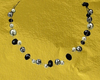 sourcing map 1000 mezze perle per artigianato, 4 mm, in plastica, metà con retro piatto, imitazione cabochon, perline sfuse per fai da te, abbigliamento, bicchieri, scarpe, abbellimento unghie (nero