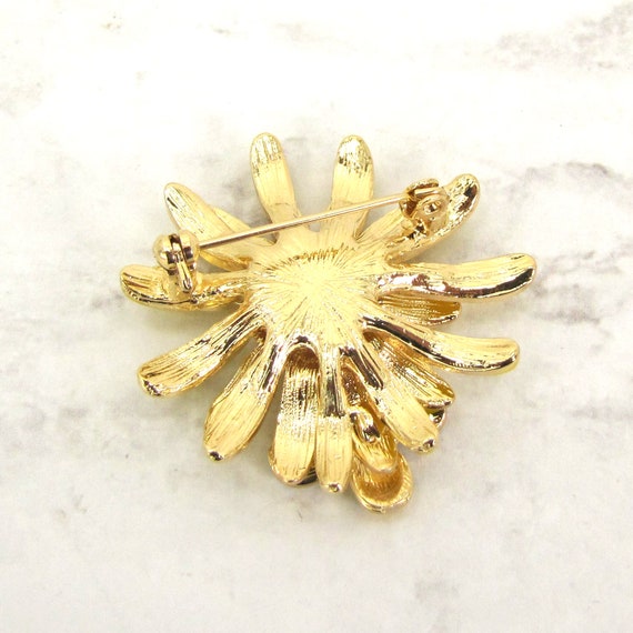 Spilla a forma di girasole con cristallo a forma di ape, gioiello