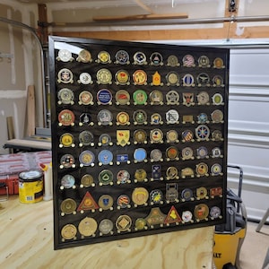 90ct Challenge Coin Display 9mm Bullet Casings Wall Mounted Military Navy Air Force Army Police