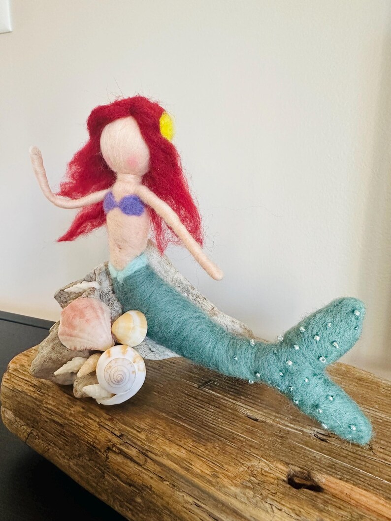 Ariel inspired by Little Mermaid,Felt needled Waldorf doll: felt with sea shells bild 4