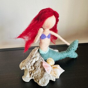 Ariel inspired by Little Mermaid,Felt needled Waldorf doll: felt with sea shells bild 6