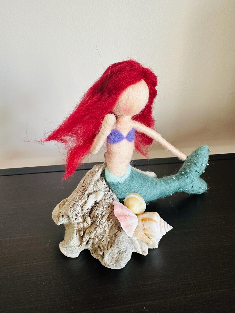 Ariel inspired by Little Mermaid,Felt needled Waldorf doll: felt with sea shells bild 6