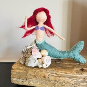 Ariel inspired by Little Mermaid,Felt needled Waldorf doll: felt with sea shells bild 1