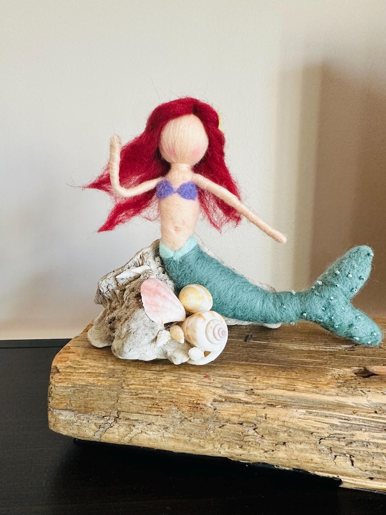 Ariel inspired by Little Mermaid,Felt needled Waldorf doll: felt with sea shells bild 1