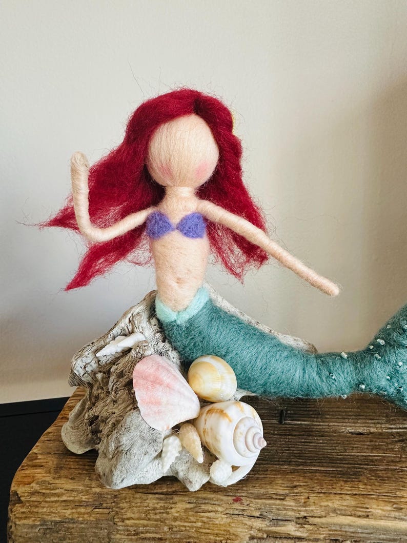 Ariel inspired by Little Mermaid,Felt needled Waldorf doll: felt with sea shells bild 3