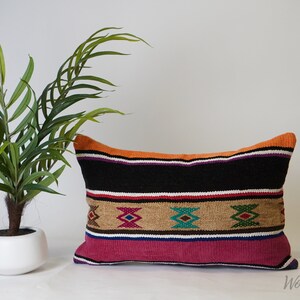 Stunning Moroccan pillow, Moroccan Pillow, Boujaad Pillow, Bohemian Pillow, decorative Pillow - Handcrafted from vintage Moroccan wool rug