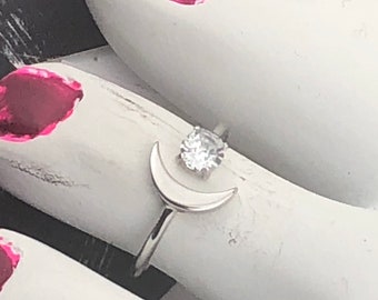 Moon and Twinkle Star Toe Ring • cz toe ring • 925 sterling silver toe ring • Adjustable Toe Ring •Little Finger Ring • Pinky Ring