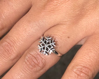 Snowflake ring • 925 sterling silver ring