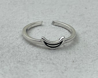 Crescent moon toe ring • sterling silver toe ring • adjustable toe ring