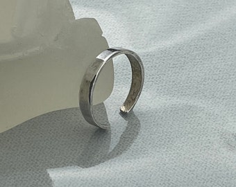 Plain Band Toe Ring • 925 Sterling Silver Toe Ring • Adjustable Toe Ring