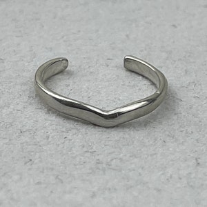V Toe Ring Sterling Silver Toe Ring Adjustable Toe Ring image 3