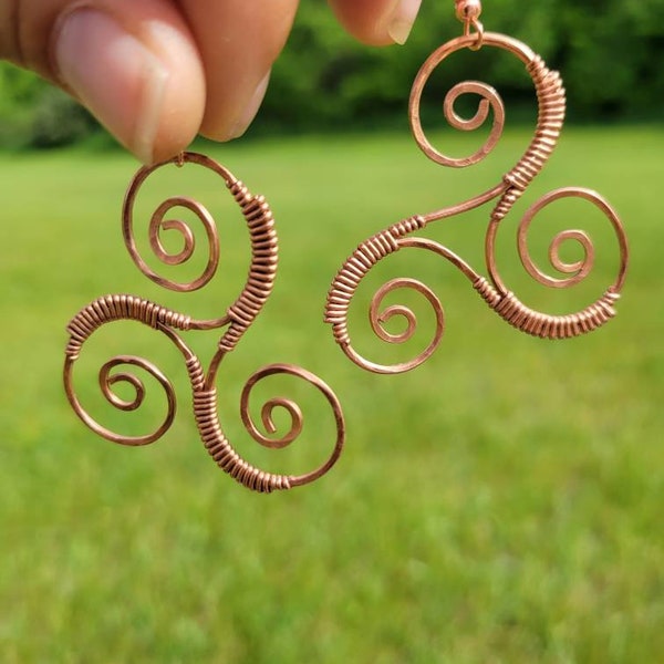 Triskelion earrings, wire wrapped triskeles earrings, wire weaved triple spiral earrings, copper triskelion handmade earrings