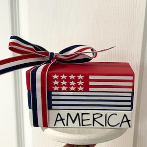 America Flag Tiered Tray Mini Book Stack / 4th of July Tiered Tray/ Fourth of July Home Decor / Memorial Day Tiered Tray / Red White Blue