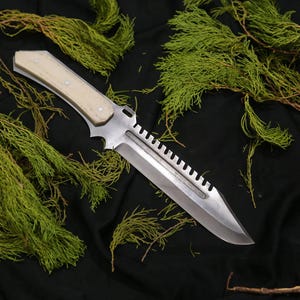 Resident Evil 5 Knife: Albert Wesker STARS Replica, Handmade Leather Sheath