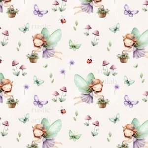 以下が含まれることがあります： 黒いハンドルと「But First, Coffee」のテキストが黒い太字で書かれた白いセラミックマグ。マグは木製の表面に置かれています。マグの高さは約10cmです。