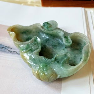 Exquisite Oriental Collection Natural Myanmar Jade Ink Dish - Handcrafted for Perfection