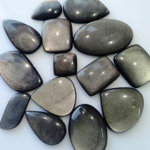 Lote atacado de cabochão de obsidiana de prata natural, lote de cabochão de obsidiana de brilho prateado de formato misto, lote de pedras preciosas soltas de brilho prateado A-101