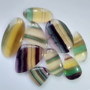 Lote de cabochão de fluorita natural, lote de pedras preciosas de fluorita no atacado, pedra solta de fluorita em formato extravagante, melhor para joias de enrolamento de arame - A-132