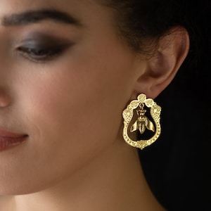 Gedurfde gouden honingbij-verklaring oorknopjes - insectenoorbellen - boho chic sieraden - kerstcadeau voor haar, leuke oorbellen