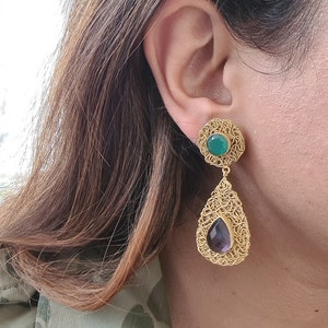 Verde ónix púrpura amatista oro malla alambre lágrima gota declaración cuelga pendientes de piedras preciosas, pendientes de moda, joyería boho hecha a mano