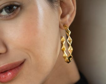 Large Gold Hoop Earrings 25mm & 35mm, Oversized Geometric Kite Hoops, Sculptural Textured Statement Earrings, Modern Gold Jewelry Gift