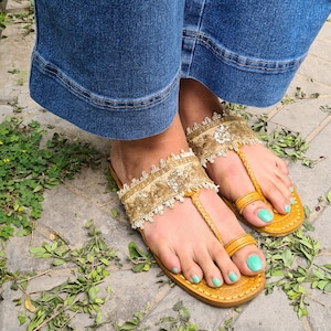 Dull Gold Sequin Flower & Embroidered Leaves Boho Style Women&#39;s Leather Flat Sandals, Slip Ons, Summer Indian Ethnic Flip Flops