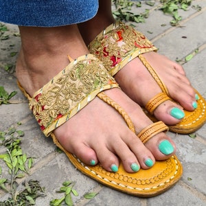 サンダル・ミュール Leather Sandals Insole Embroidery Embroidered Summer Sandals With Bird and Floral Motifs