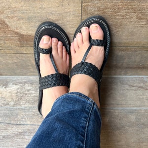 Black Leather T Strap Mens Flat Kolhapuri Sandals, Boho Style Slip Ons, Mens Slides - Indian Ethnic Footwear