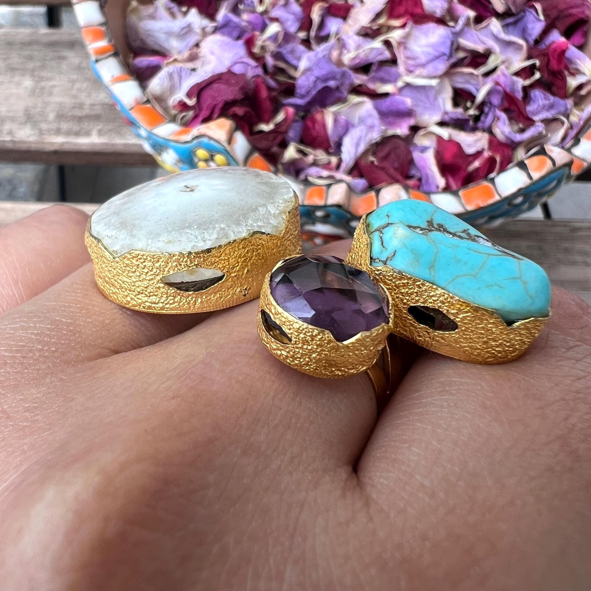 ホワイトアゲートとブルーターコイズのマルチジェムストーンリング