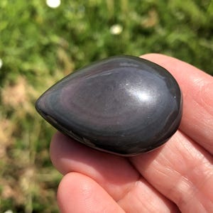 Celestial eye obsidian pebble 18.24 grams