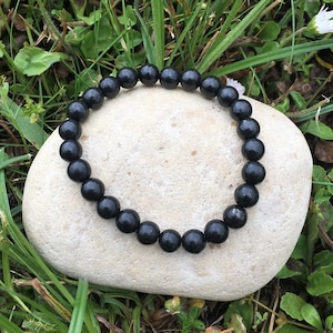 Shungite stone bracelet 9mm