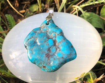 ターコイズ ペンダント 38.05 カラット - Etsy 日本