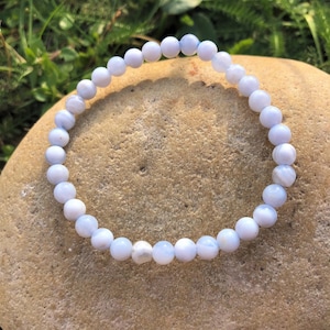 Kinderarmband aus Chalcedon, 4 mm Stein