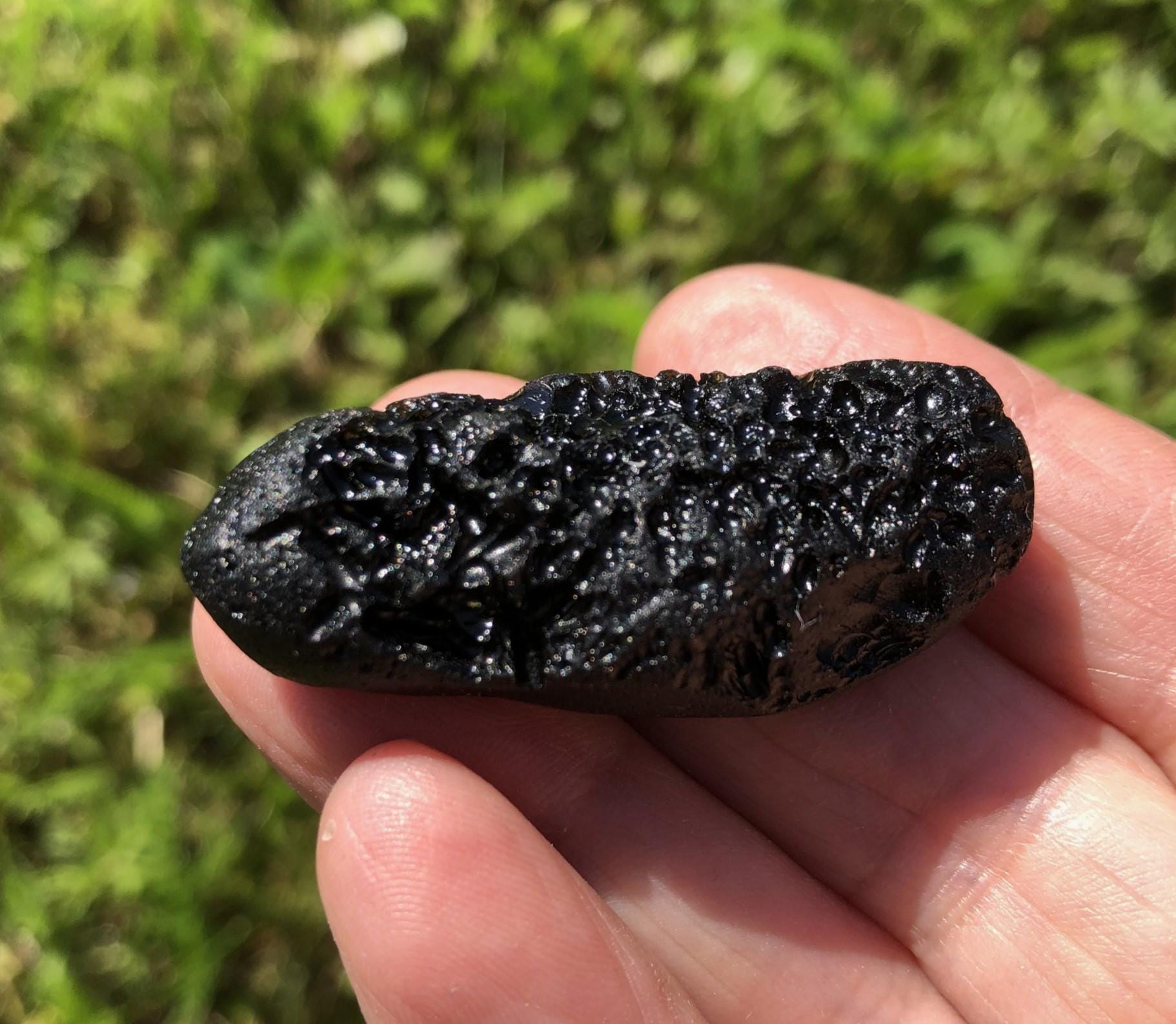 テクタイト隕石 原石テクタイト 18.85グラム - Etsy 日本