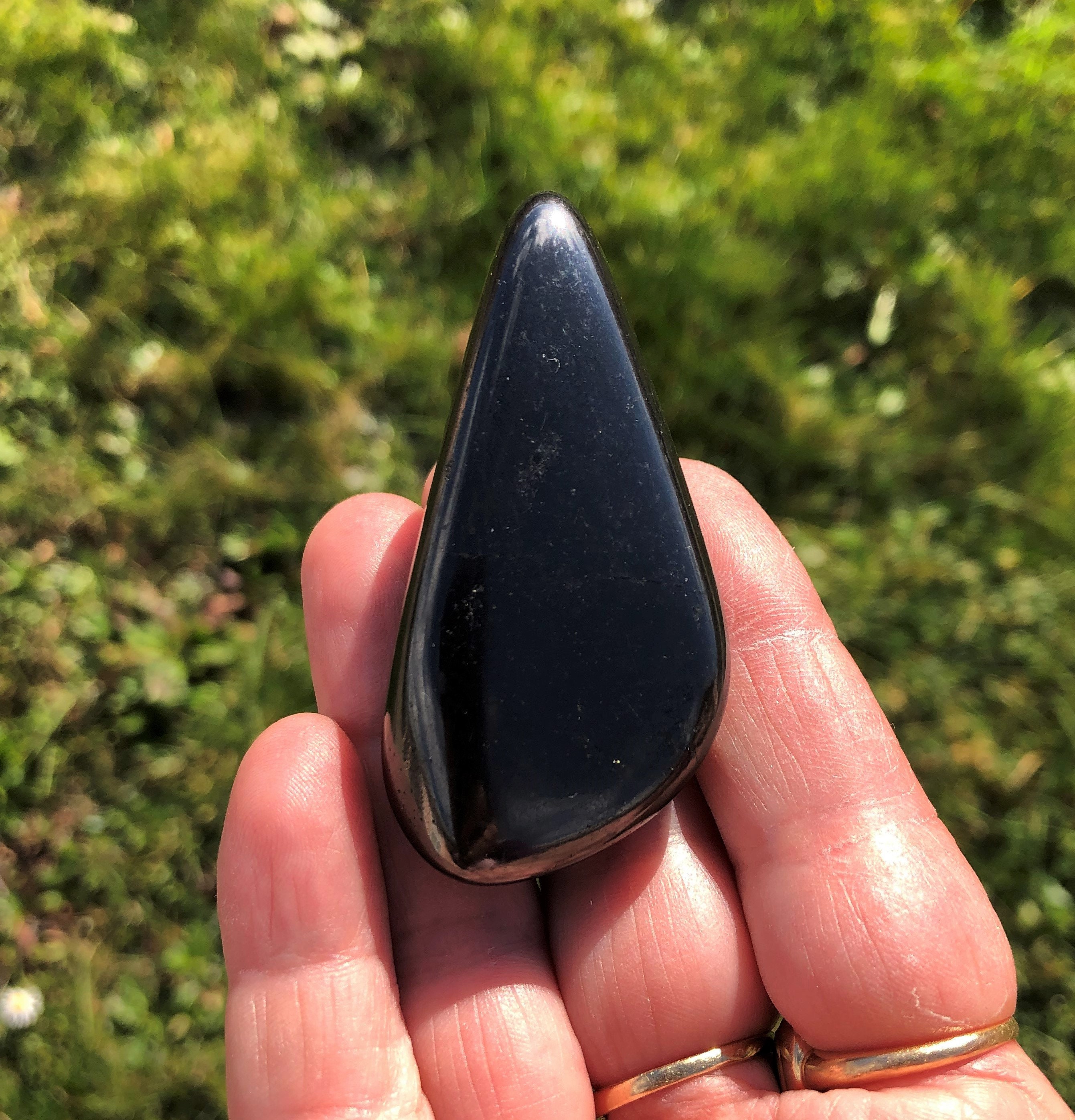 Galet Shungite 47, 53 Grammes