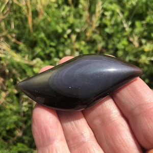 Celestial eye obsidian pebble 30.23 grams