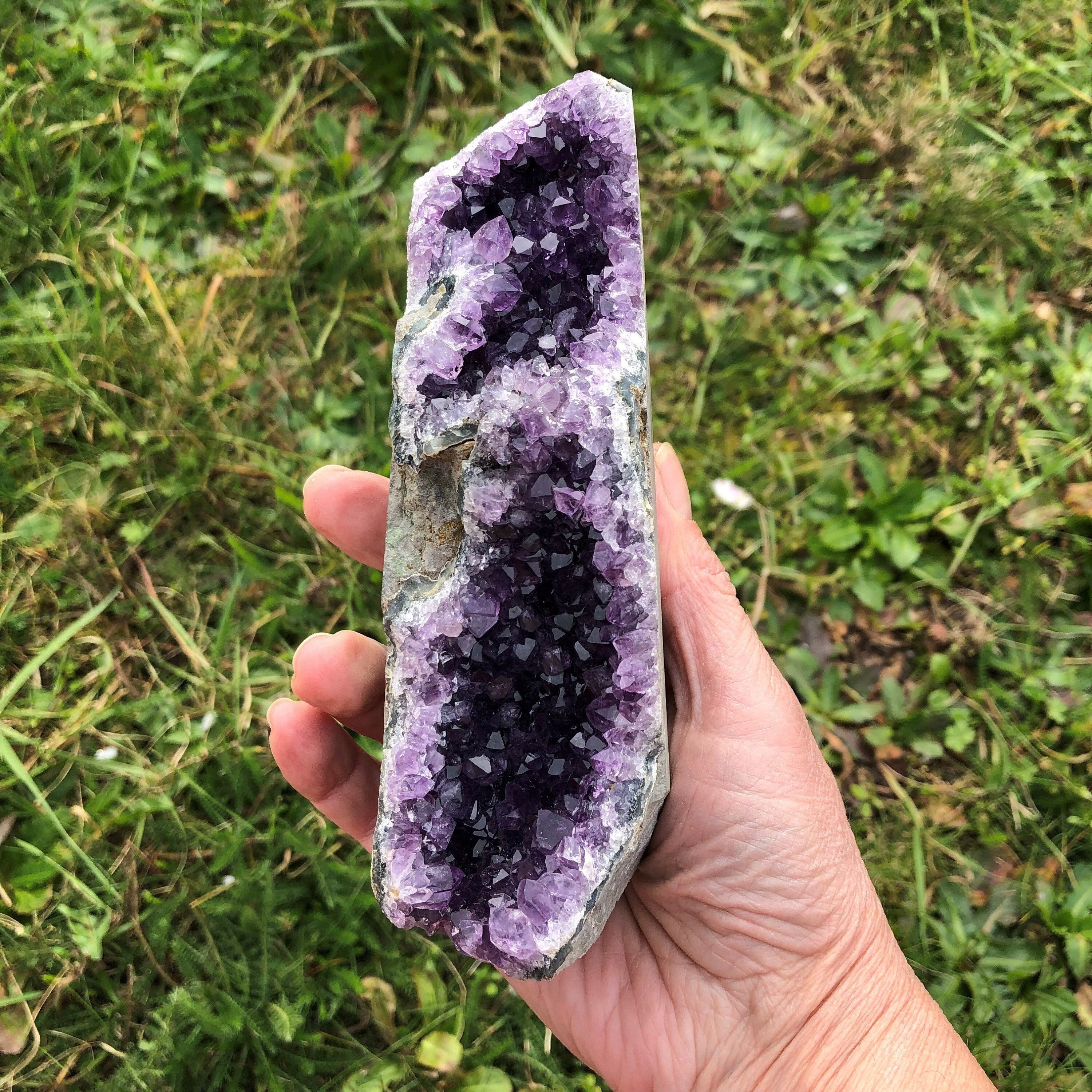 Géode Améthyste 639 Grammes Pierre Brute