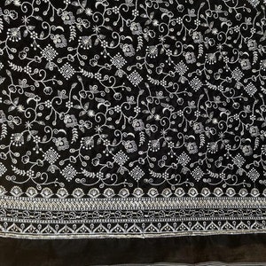 Tissu velours brodé noir, jupes bohèmes, chemin de table, courtepointe artistique, sacs brodés-tissu indien