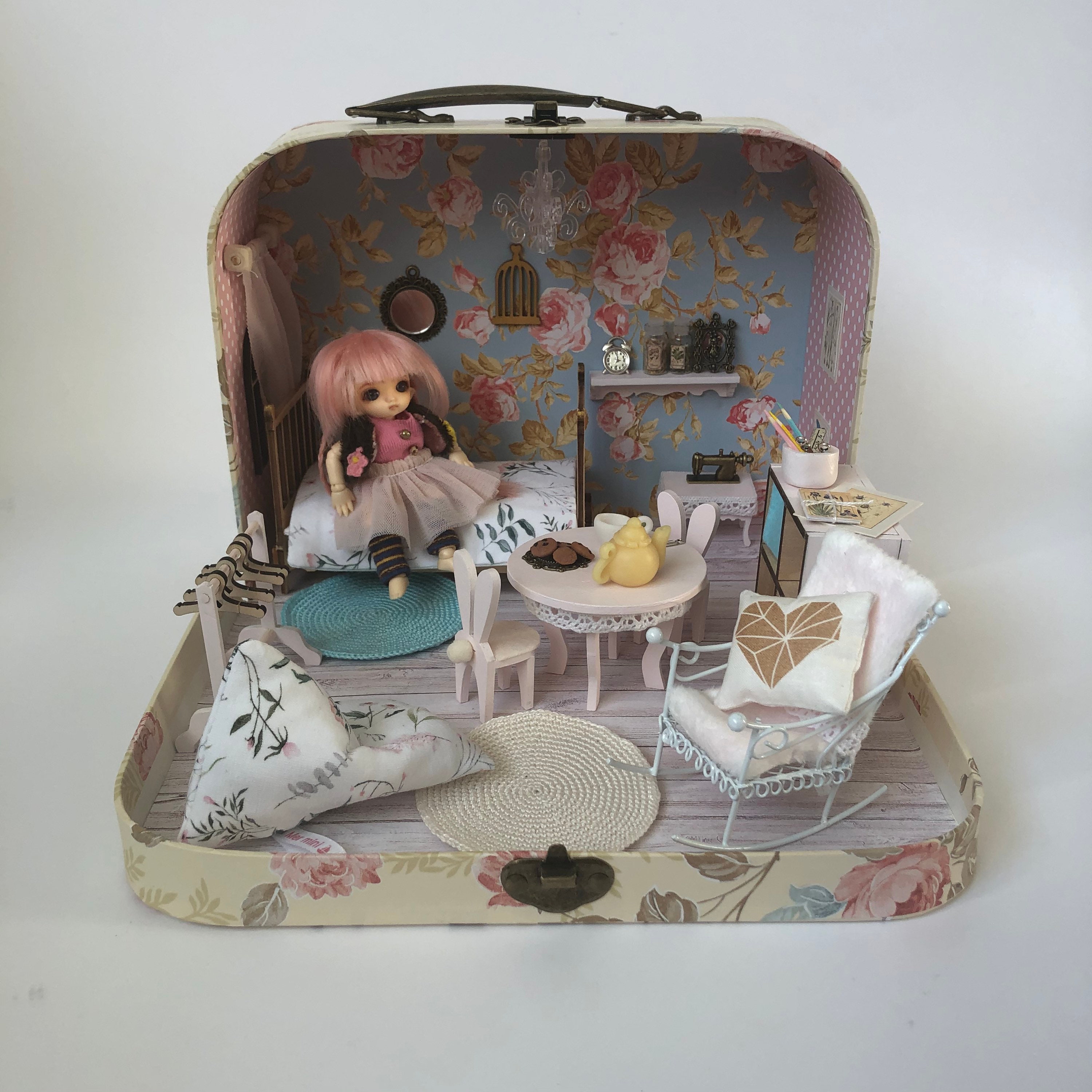 Travel dollhouse in Suitcase dollhouse furniture bjd doll Etsy