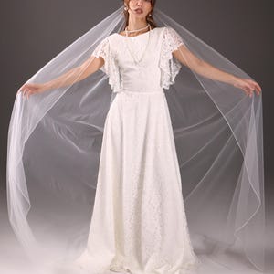Light Ivory Cathedral Wedding Veil – One Tier Soft Tulle Bridal Veil with Pencil Edge – Floor Length Simple Veil