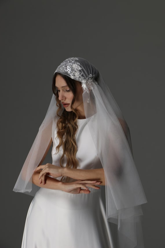 Juliet Cap Wedding Veil Two Tier Blusher Lace Applique Veil Waltz