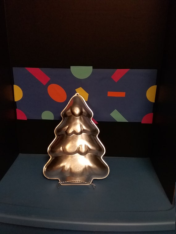 Wilton christmas top tree cake pan