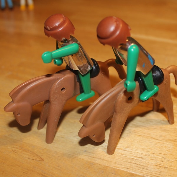 Playmobil® Gebora * 2 Ritter mit Pferden und Satteln * alte Figuren aus den 70er Jahren * Vintage * Adventskalender * Geschenk