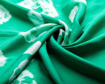 Schal Grün 100% Seide Seidentuch Batik Muster Besonderes Geschenk für Mama Oma Freundin mit Geschenkbeutel zur Aufbewahrung