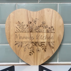 Personalised chopping board, heart bamboo chopping board, new home gift, wedding gift, Mother’s Day gift